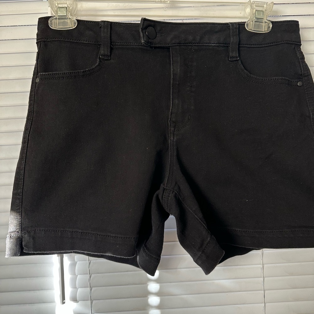 D. Jeans Black Women’s Shorts